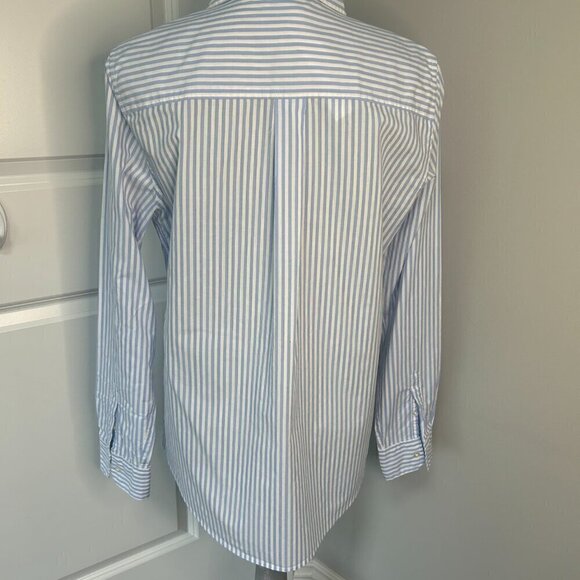 Amazon Essential Women's Classic Fit Long Sleeve Button Down Poplin Shirt Size M - Picture 4 of 4